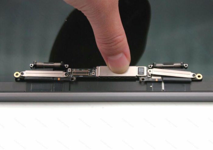 LCD Display Screen Assembly for Apple MacBook Pro Retina 15" A1707 Silver 2017 - Image 2